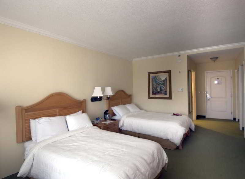 Monumental Hotel Orlando Williamsburg Exterior photo
